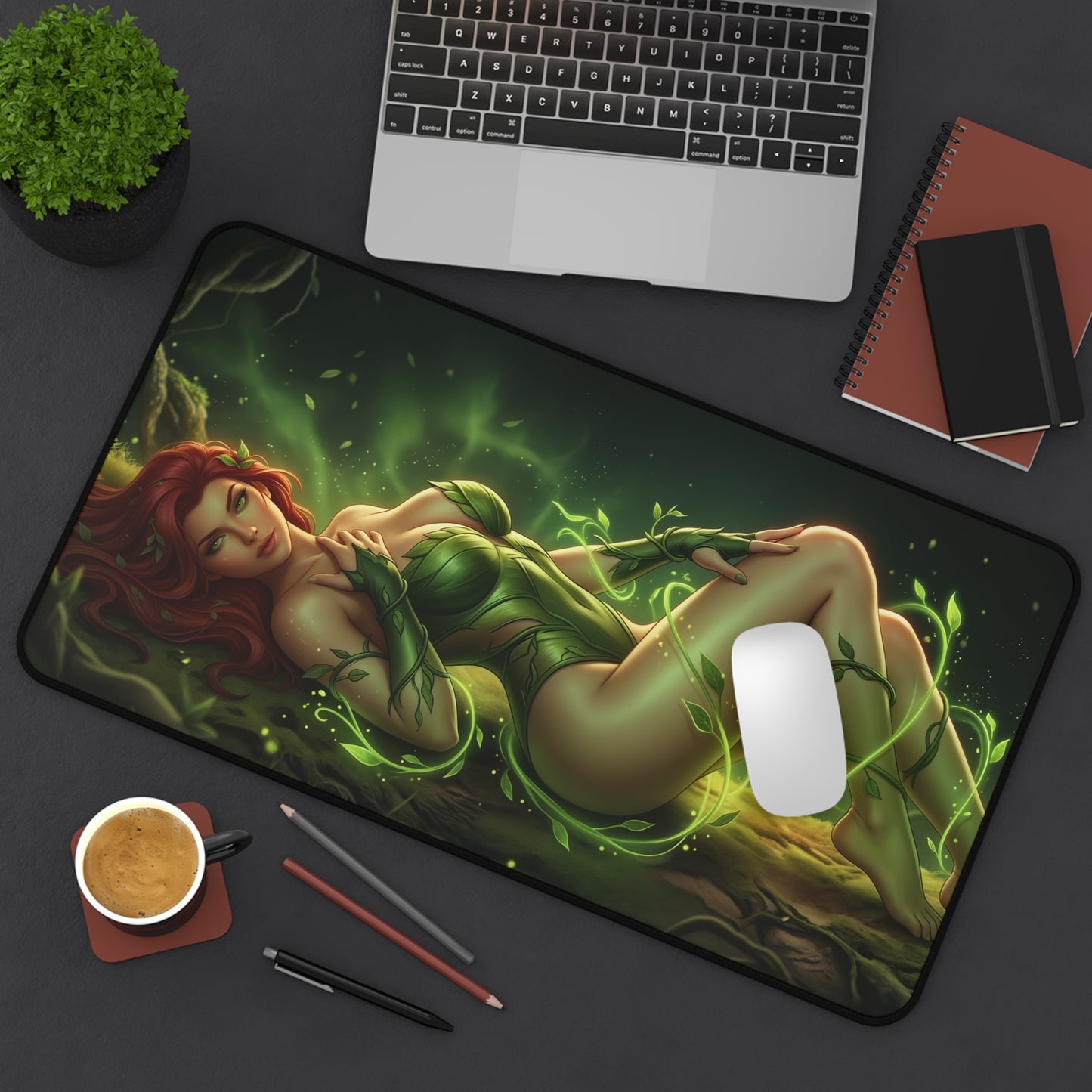 DC Comics Mouse Pad, Poison Ivy Desk Mat, Gamer Gift XXL