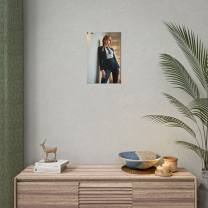 Makima Chainsaw Man Poster – Iconic Anime Heroine Wall Art for Room Decor