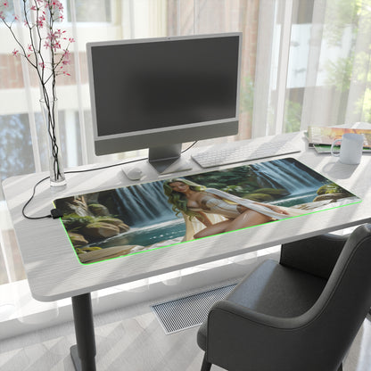 Килимок для столу CC – світлодіодний RGB-підкладка, елегантна ігрова конфігурація з аніме-дівчиною Вайфу