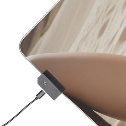 Килимок для столу Faye Valentine – світлодіодний RGB-підкладка, елегантна конфігурація дівчини з аніме Вайфу