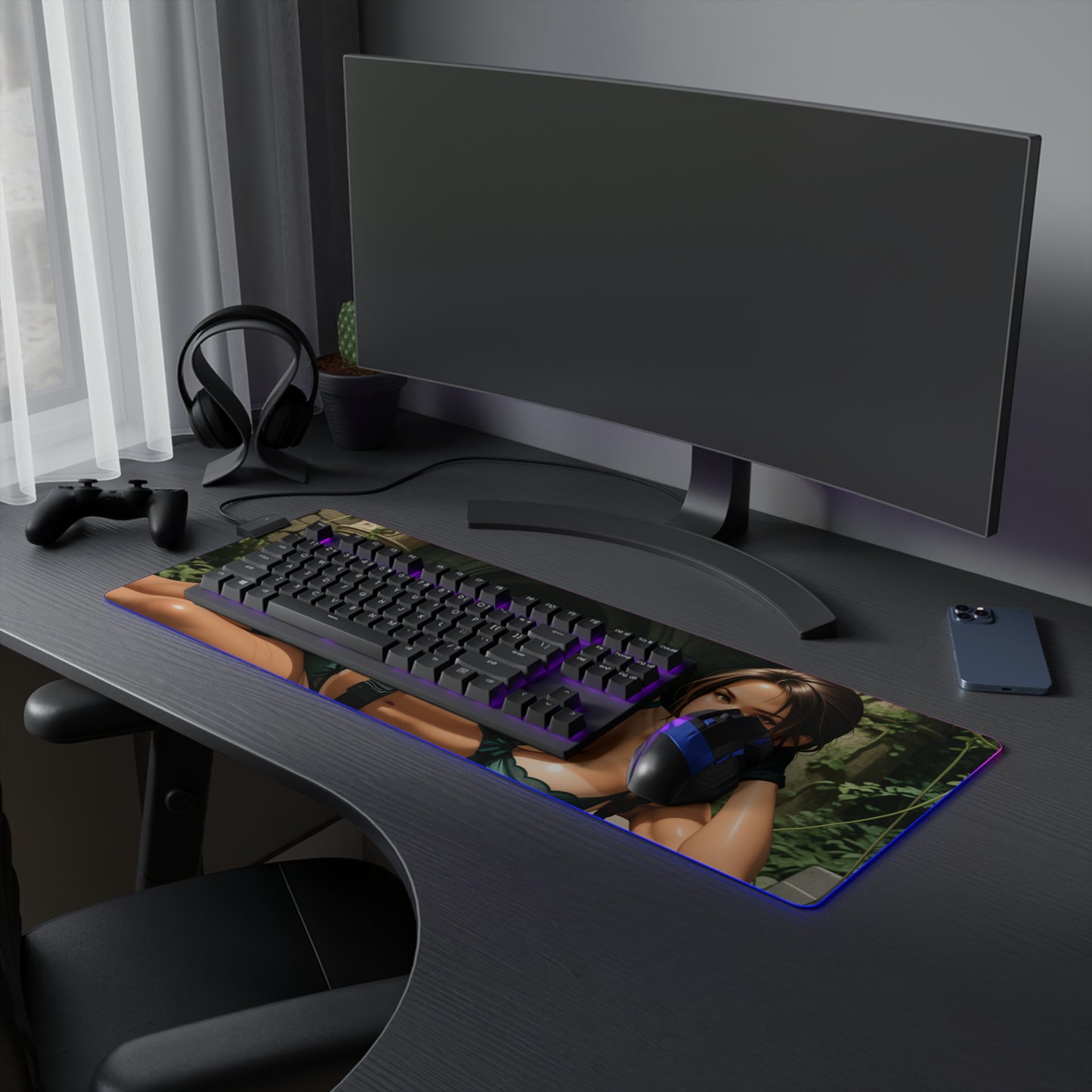 Lara Croft Schreibtischunterlage – LED RGB-Pad, Adventure Waifu Anime-Mädchen Gaming-Setup
