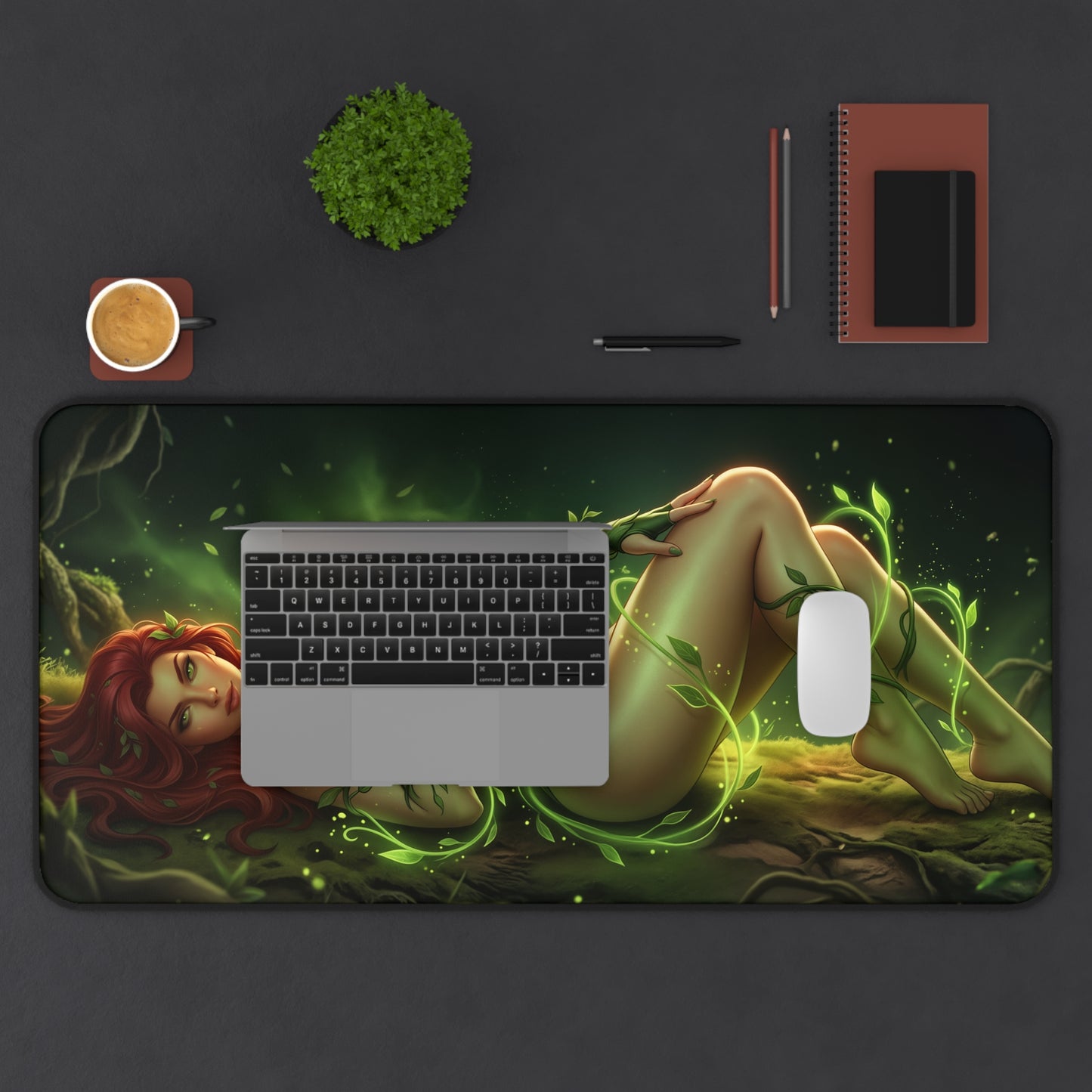 DC Comics Mouse Pad, Poison Ivy Desk Mat, Gamer Gift XXL