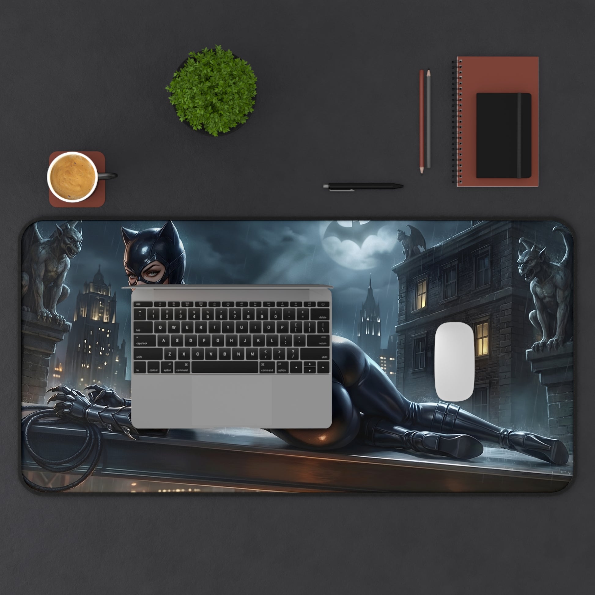 Catwoman Mouse Pad – DC Comics Gaming Mouse Pad, Stylish Gamer Desk Decor featuring Catwoman artwork on a large premium gaming desk mat