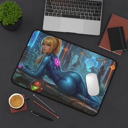 Samus Aran Mouse Pad – Sci-Fi Game Gaming Mouse Pad, Stylish Gamer Desk Decor featuring Samus in blue suit on sleek gaming desk mouse pad